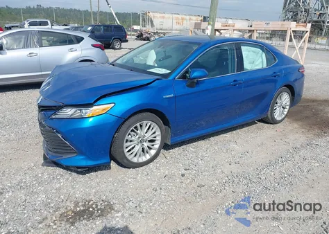 2019 Toyota Camry Hybrid Xle z USA, uszkodzony, nr VIN 4T1B21HK7KU013463